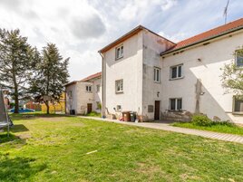 Prodej bytu o dispozici 2+1 se společnou zahrádkou, Kladno - Švermov.