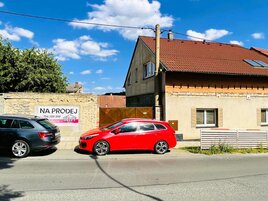 Prodej rodinného domu po celkové rekonstrukci, Kladno - Švermov.